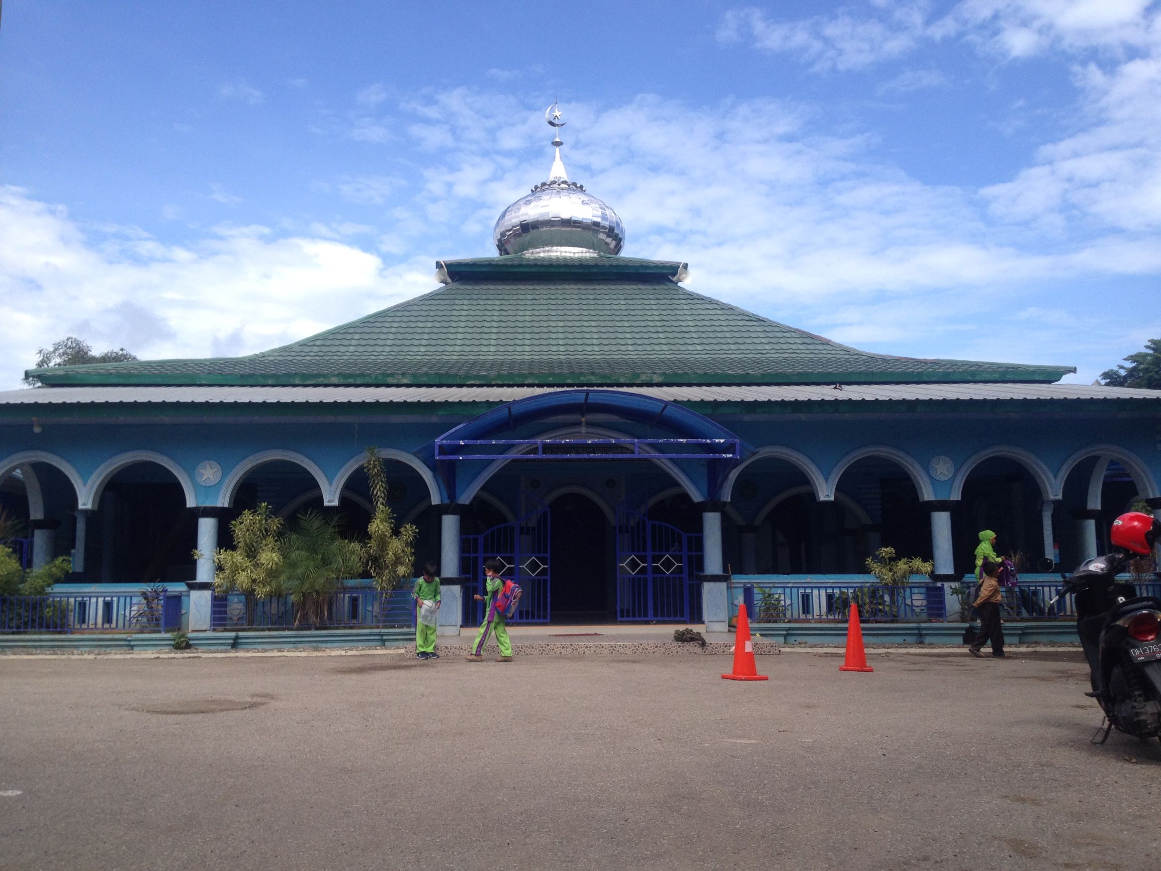 Masjid AL-MUJAHIDIN